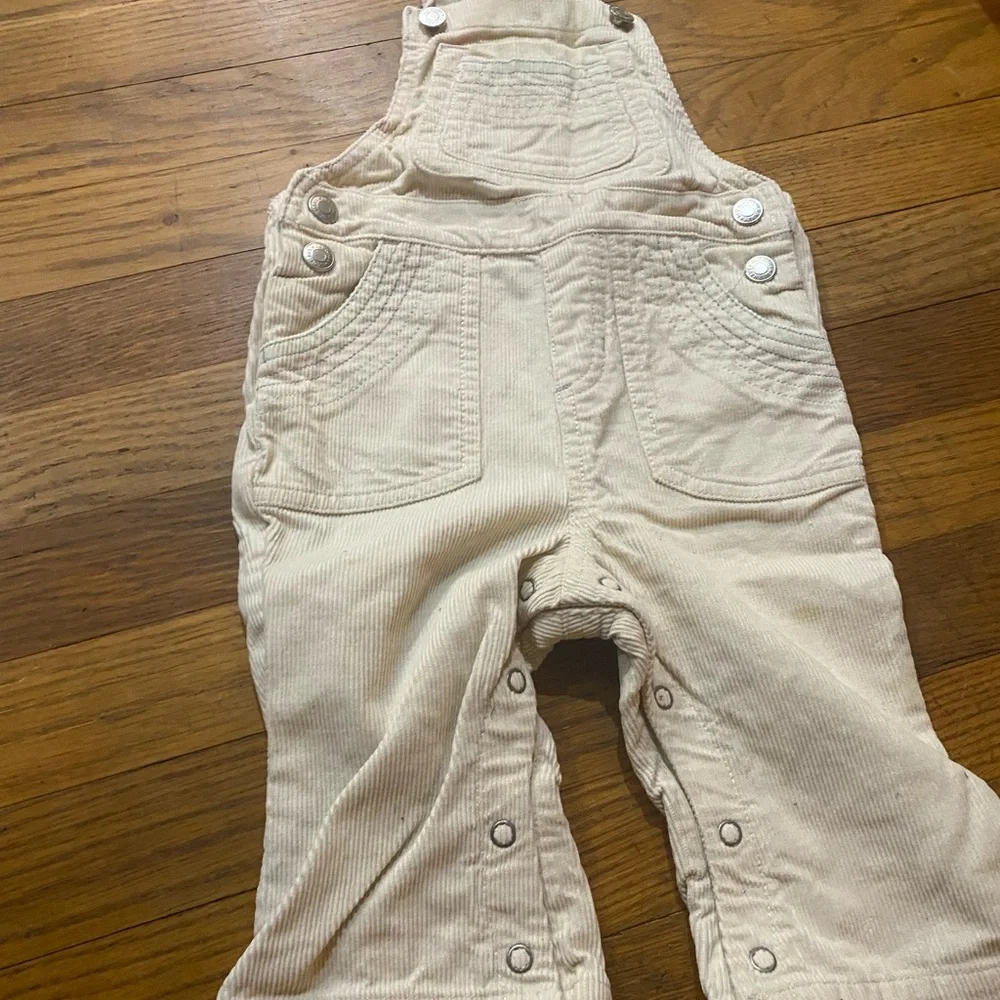 Girls lot of 4 pairs of pants size 12-18M